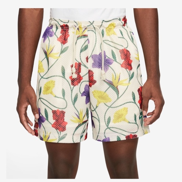 NIKE GIANNIS Reverse-able ISSUE BASKETBALL SHORTS in PALE IVORY/MALACHITE - Picture 3 of 15